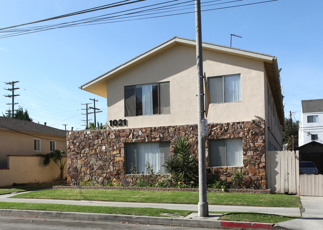 1021 Loma Ave in Long Beach, CA - Building Photo - Building Photo