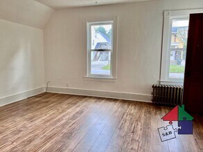 34 Highland Ave in Barre, VT - Foto de edificio - Building Photo