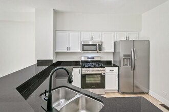 2513 Arcadia Cir in Naperville, IL - Building Photo - Building Photo