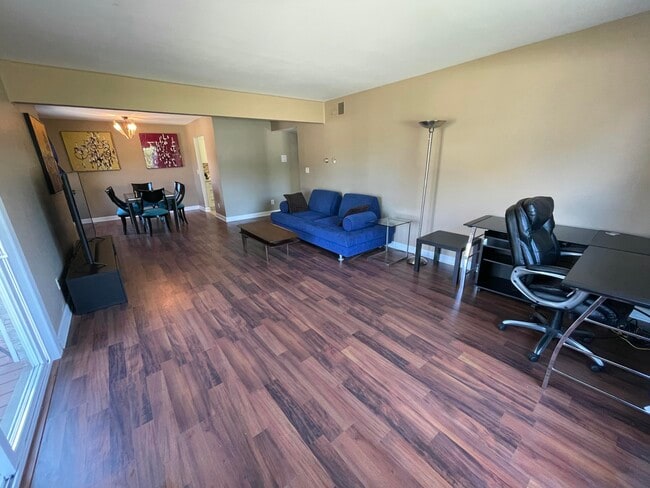 property at 10635 N Ivy Ct
