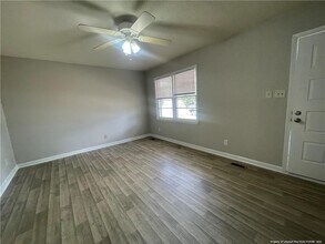 323 Cadmium Ct in Fayetteville, NC - Building Photo - Building Photo