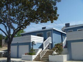 808 Garnet St, Unit B in Redondo Beach, CA - Building Photo