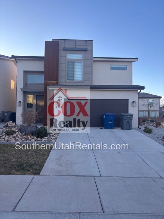 3144 E Sky Rim Wy in Saint George, UT - Building Photo