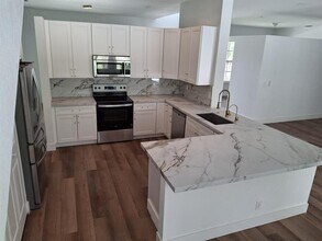 16153 72nd Rd N in The Acreage, FL - Building Photo - Building Photo