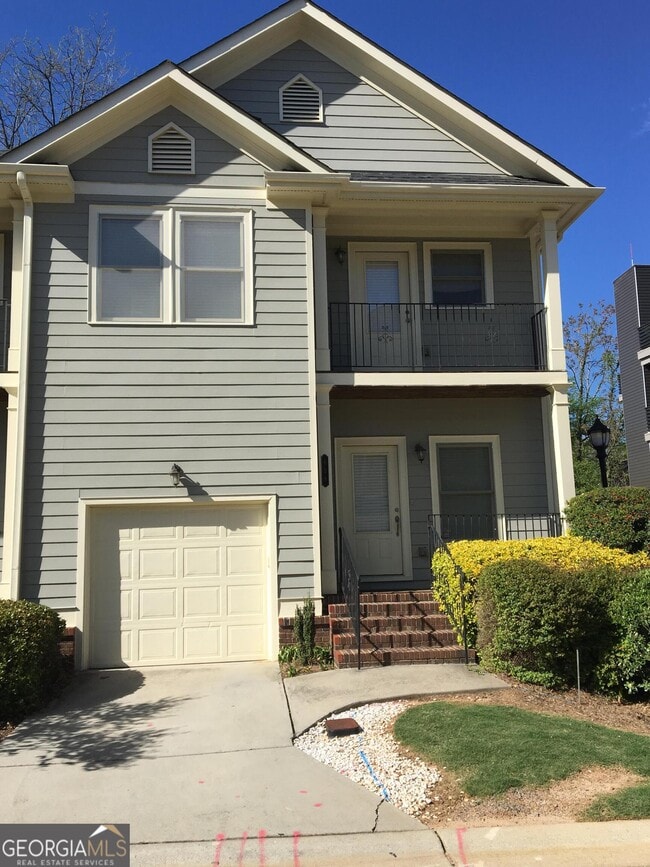 property at 658 Irwin St NE