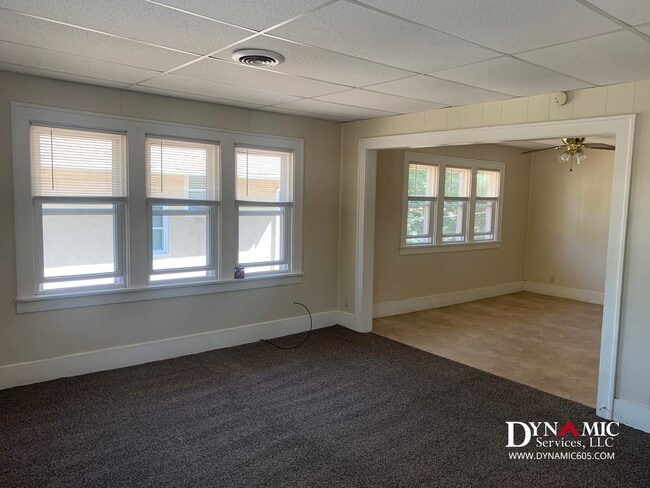 713-715 W 16th St in Sioux Falls, SD - Building Photo - Building Photo