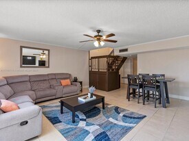 8401 W Sample Rd in Coral Springs, FL - Building Photo