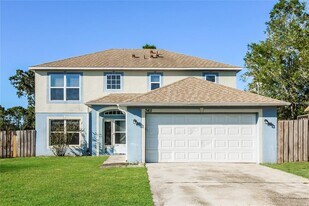 3411 Gramercy Ln in Spring Hill, FL - Building Photo