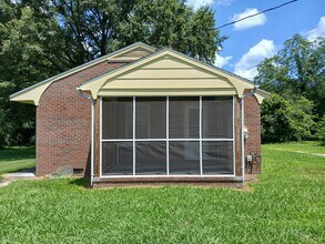 469 Slagles Lake Rd in Emporia, VA - Building Photo - Building Photo