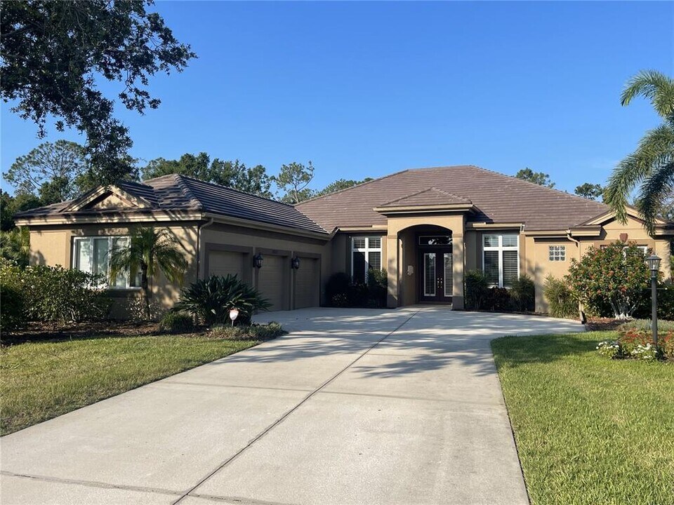 9604 53rd Terrace E in Bradenton, FL - Building Photo