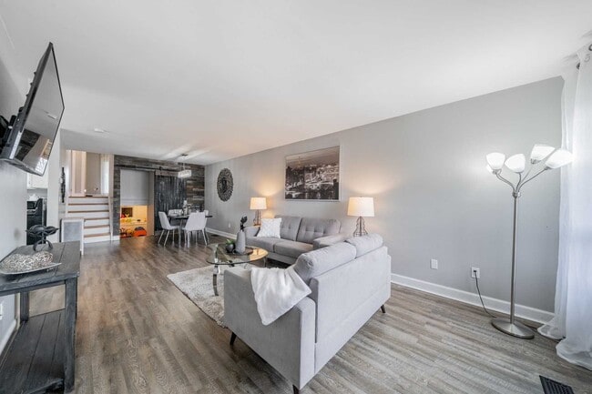 452 Burnham Manor Ct in Cobourg, ON - Building Photo - Building Photo