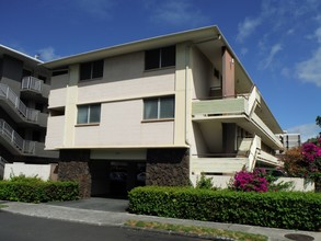 1418 Kewalo St in Honolulu, HI - Building Photo - Building Photo