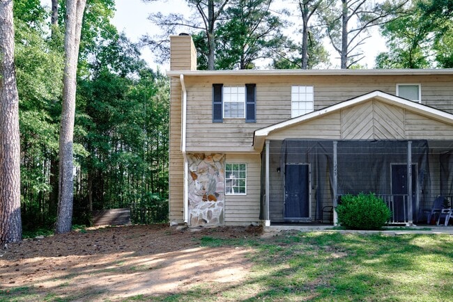 1225 Creek Forest Ct NW in Conyers, GA - Foto de edificio - Building Photo
