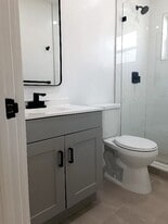 2489 SW 27th St in Miami, FL - Building Photo