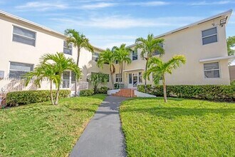 577 NE 82nd St in Miami, FL - Building Photo - Building Photo