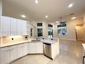 1210 Leeward Way in Weston, FL - Building Photo - Building Photo