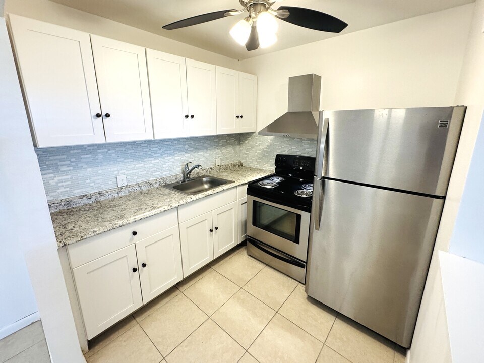 138 Fanshaw Way in Boca Raton, FL - Building Photo