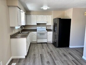 3831 W 7th St in Reno, NV - Building Photo - Building Photo