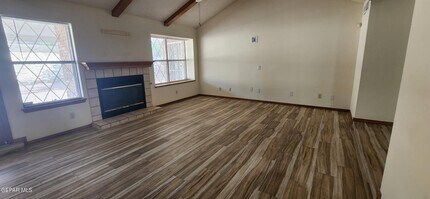 1392 Adabel Dr in El Paso, TX - Building Photo - Building Photo