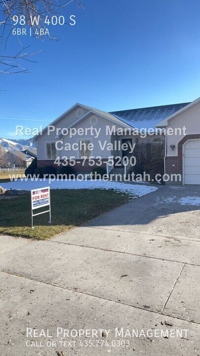 98 W 400 S in Smithfield, UT - Building Photo