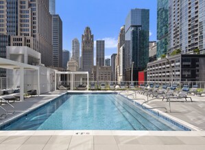 460 North Park in Chicago, IL - Foto de edificio - Building Photo