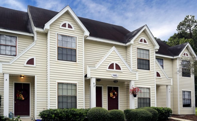 Mulberry Place Apartments in Charleston, SC - Building Photo - Building Photo