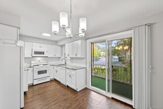 106 Yorkshire Dr in Suffern, NY - Building Photo - Building Photo