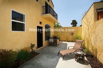 3817 Dover St in Los Angeles, CA - Building Photo