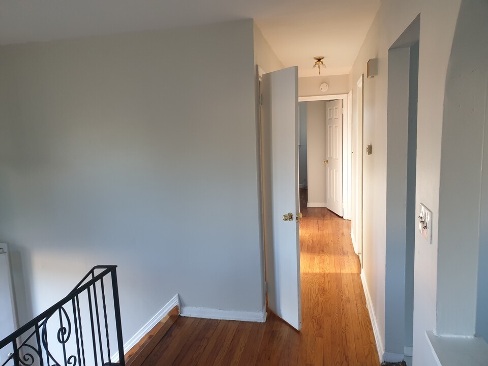 1302 Clark St, Unit 3 beds in Rahway, NJ - Building Photo