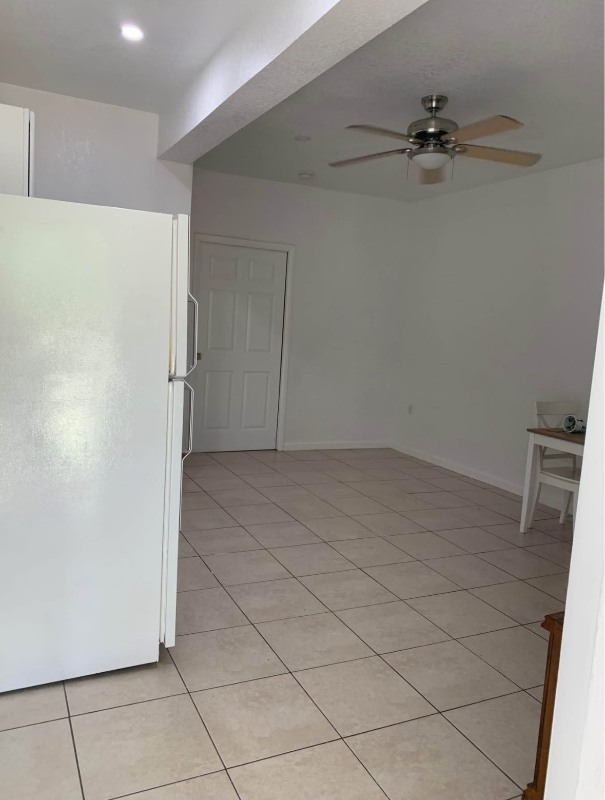 973 NW 9th Ct in Homestead, FL - Building Photo - Building Photo