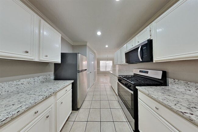 property at 2510 Foxden Dr