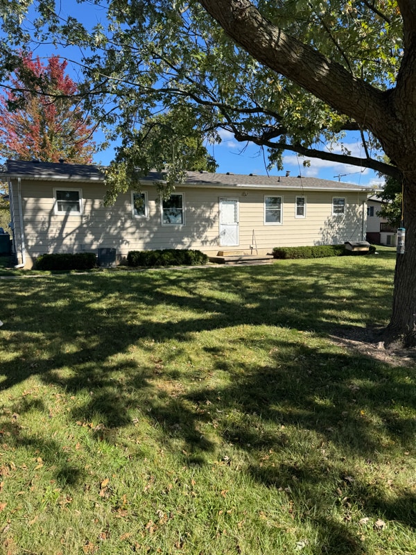 10380 Lansing Rd in Durand, MI - Building Photo - Building Photo