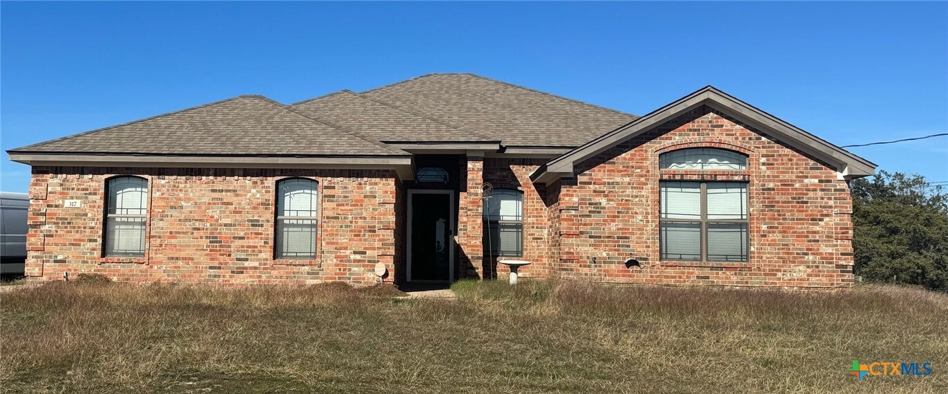 317 County Rd 4709 in Kempner, TX - Building Photo