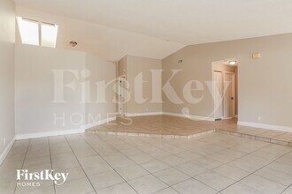 1013 SW 49th Ave in Margate, FL - Building Photo - Building Photo