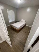 2236 Stonington Ave in Orlando, FL - Building Photo - Building Photo