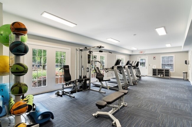 Brookstone in College Park, GA - Foto de edificio - Building Photo