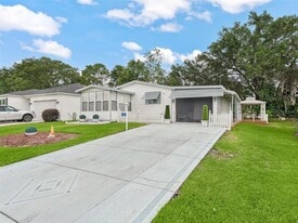 1705 W Schwartz Blvd in Lady Lake, FL - Building Photo