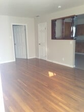 1044 Washington in Los Banos, CA - Building Photo - Building Photo