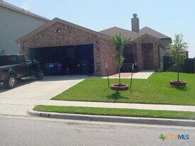 206 Calixto Ct in San Marcos, TX - Building Photo