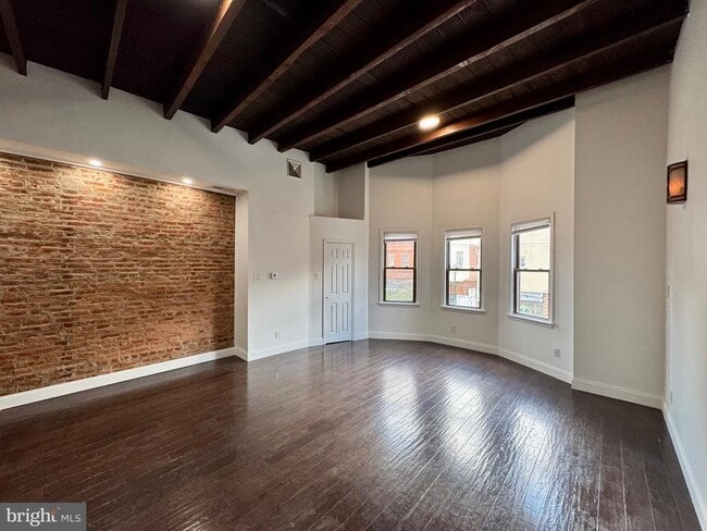 property at 3163 Richmond St