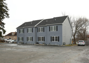 Blue Mountain Manor Apartments in Saugerties, NY - Building Photo