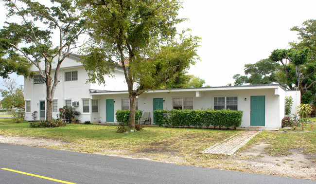 237 NE 20th Ave in Pompano Beach, FL - Building Photo - Building Photo