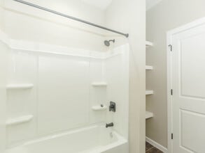 477 Arboleda in Brownsville, TX - Building Photo - Building Photo