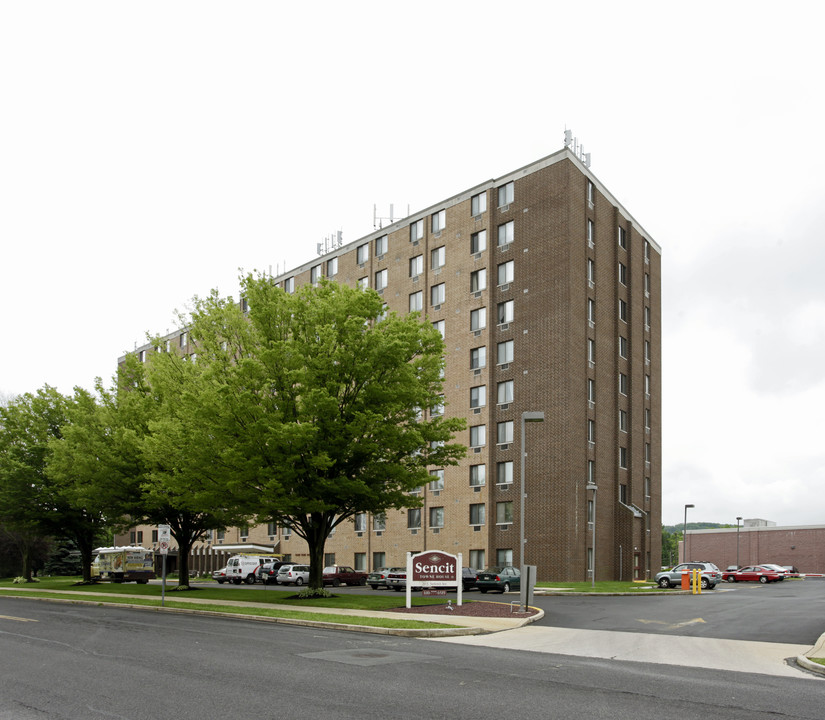 Sencit Towne House Apartments in Reading, PA - Building Photo