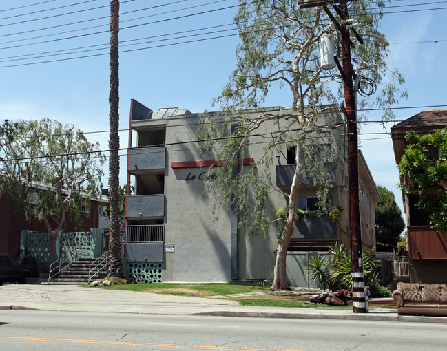 La Croix Apartments in Van Nuys, CA - Building Photo - Building Photo