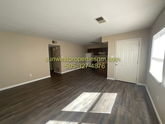 2203 N Tucker Ave in Farmington, NM - Building Photo - Building Photo