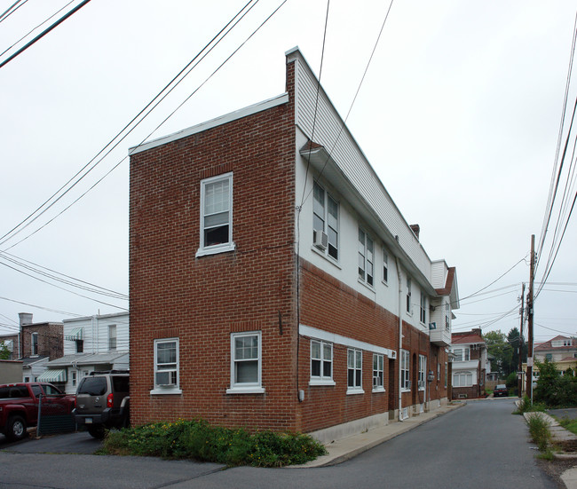 214 N St Cloud St in Allentown, PA - Foto de edificio - Building Photo