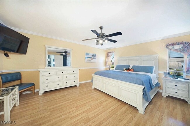 property at 3832 SW 20th Ave