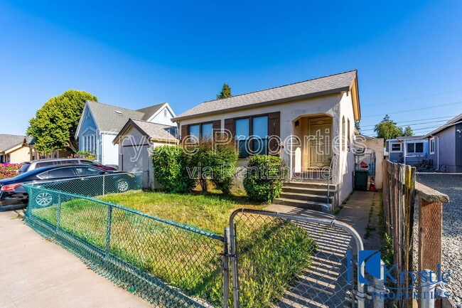 227 Arkansas St in Vallejo, CA - Building Photo - Building Photo