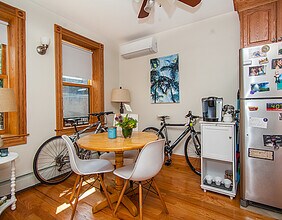 137 Charles, Unit 3 in Boston, MA - Foto de edificio - Building Photo